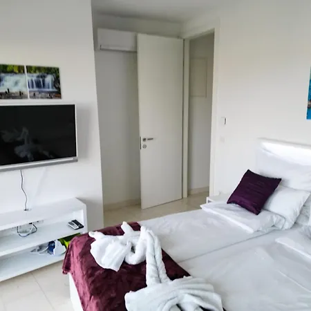 Aliara Pool Apartment *