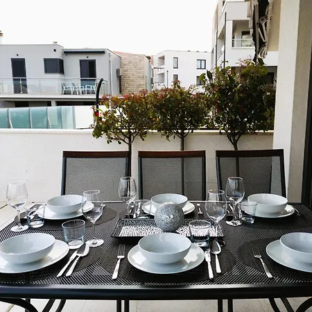 Aliara Pool Apartment