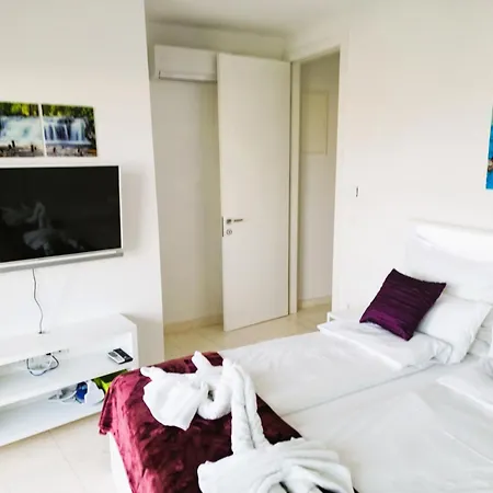 Aliara Pool Apartment *