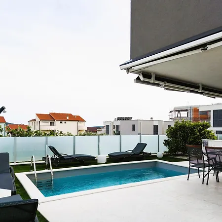 Aliara Pool Apartment Vodice